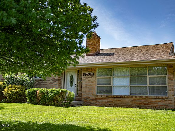 5th image of 3760 Heatherdowns Blvd