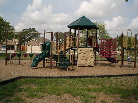 1st image of 5523 Arcadia Park
