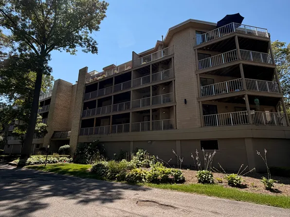 3407 Oak Alley Ct APT 405, Toledo, OH 43606