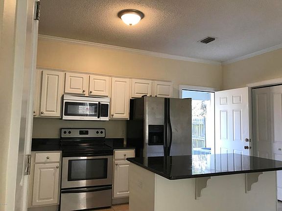 3rd image of 316 15th St