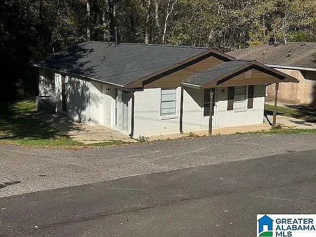 3 bed, 1171 sqft, $1,400 — Photo 1