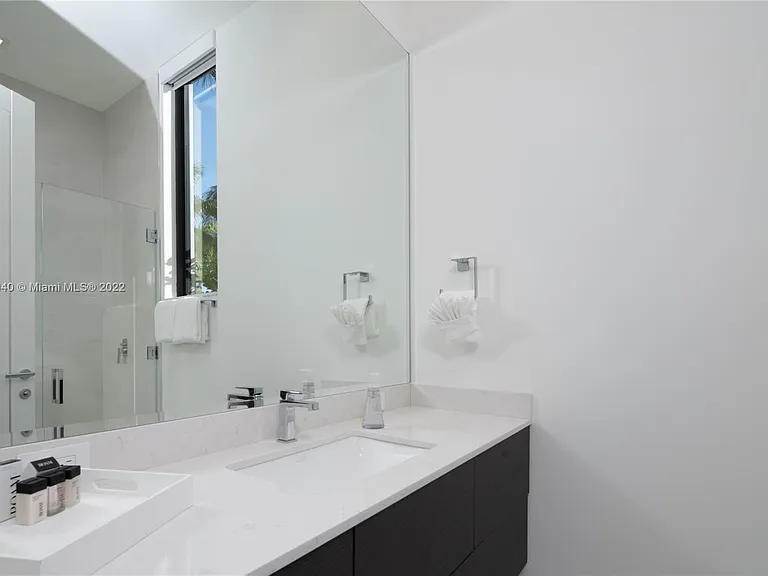 128 Fiesta Way — Photo 22