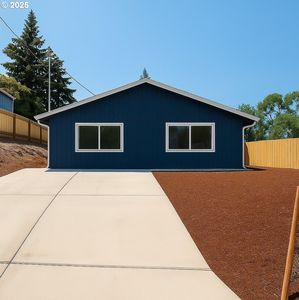 1237 SE Washington Ave, Roseburg, OR, 97470