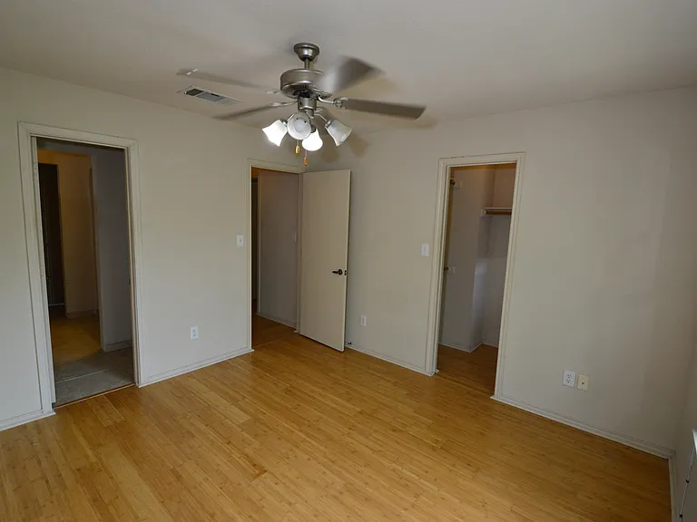 4521 Felicity Ln — Photo 18