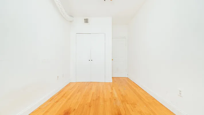 Rented by Nooklyn NYC LLC | media 7