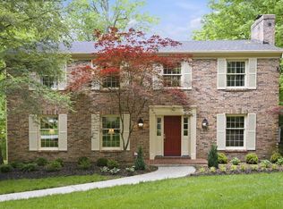2082 Beech Grove Dr, Cincinnati, OH 45233