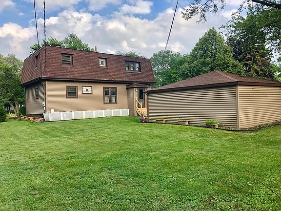 2nd image of 2908 Craig Dr