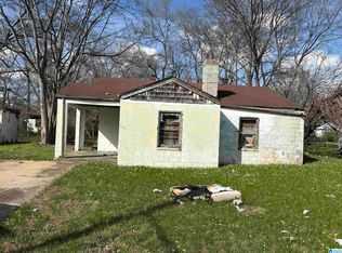 1924 Saint Charles Ct SW, Birmingham, AL 35211