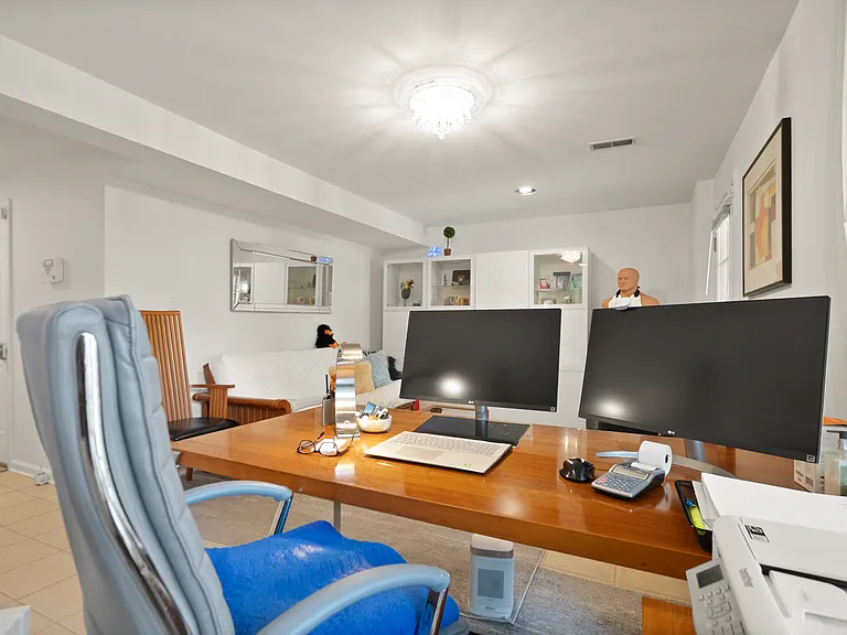 Office/rec room