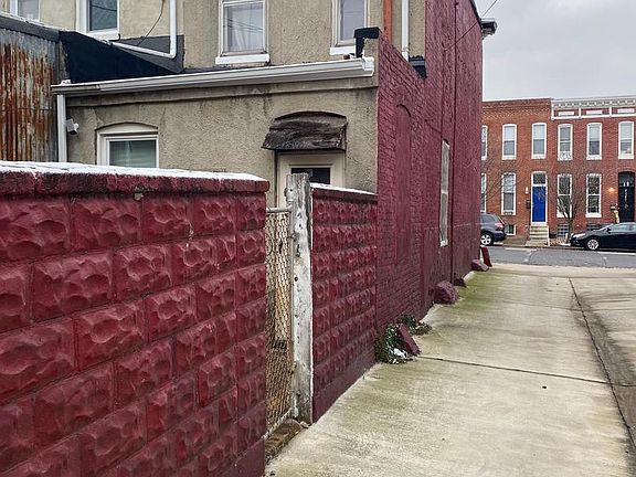 5th image of 211 N Collington Ave