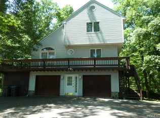 40 Rumsey Rd, Greenwood Lake, NY 10925