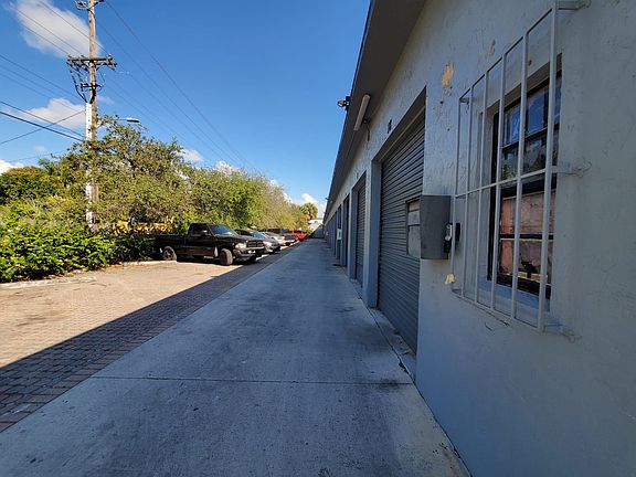 2nd image of 1102 4th Ave N #13