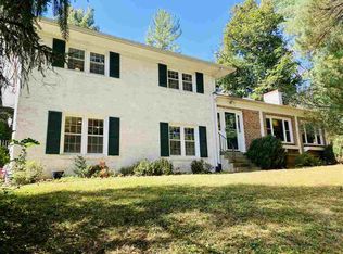 18 Woodlee Rd, Staunton, VA 24401