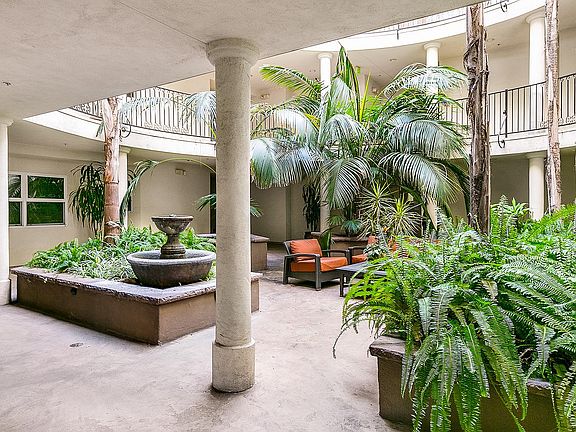 2nd image of 1135 Rexford Dr APT 303