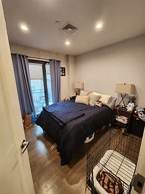 Rented by Bouklis Group | media 8