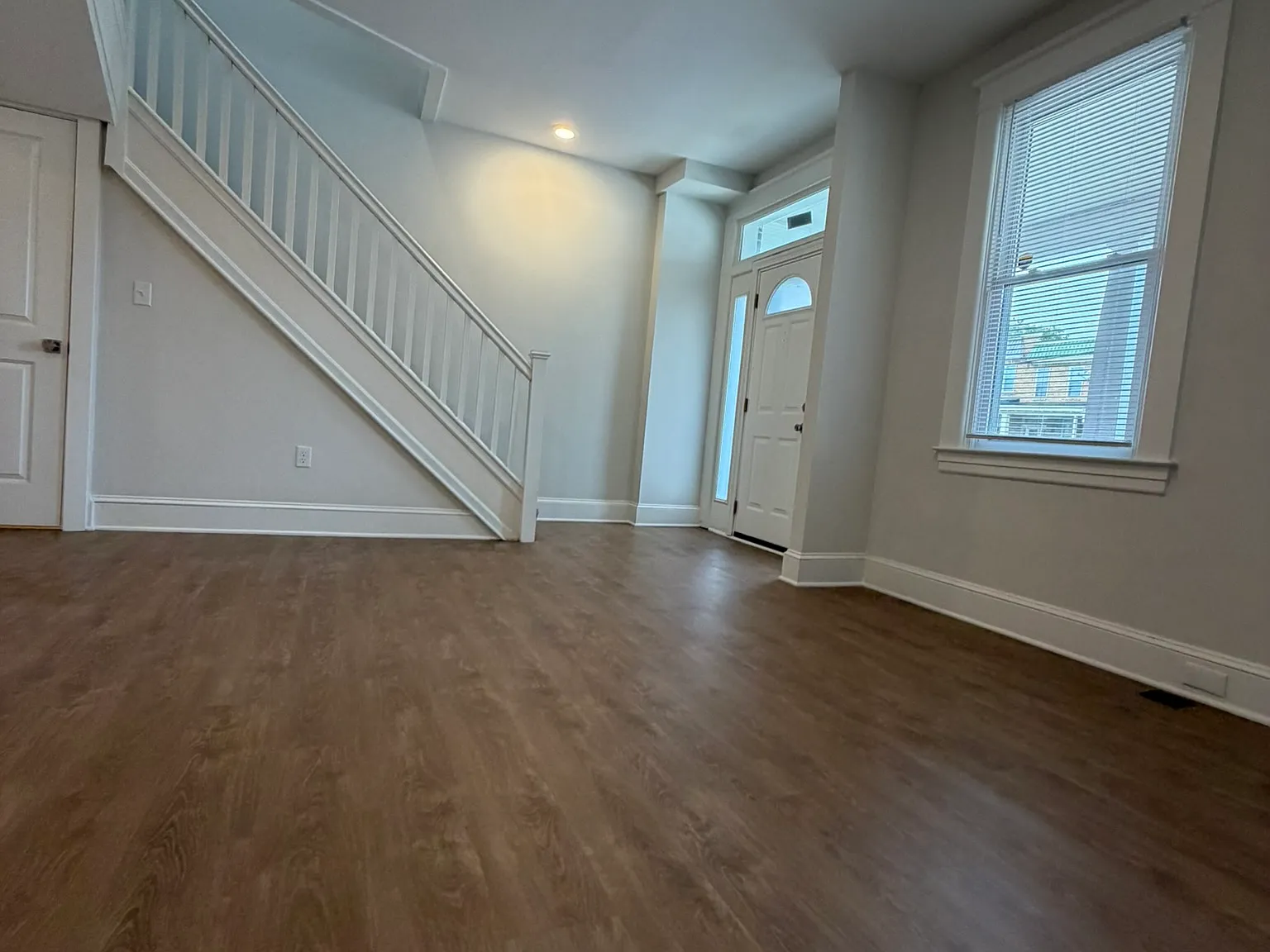 3 bed, $1,800 — Photo 3