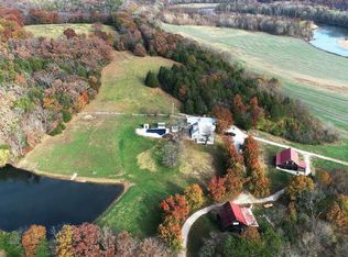 1804 Saint Marys Rd, Villa Ridge, MO 63089