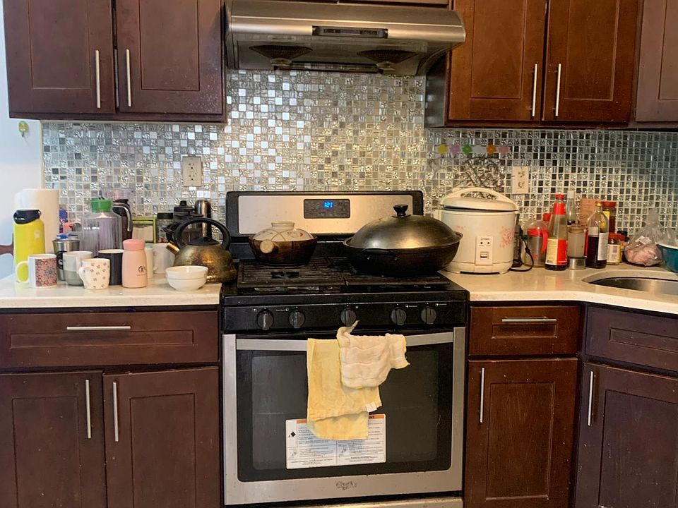 2nd image of 7605 11th Ave Floor 2