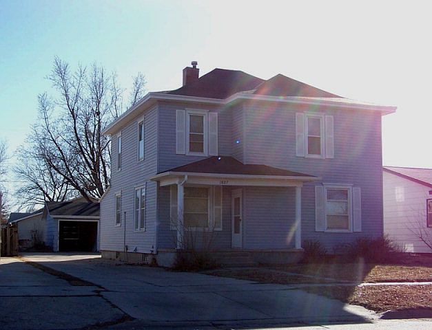 1st image of 1827 W 13th St