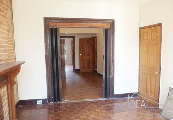 3rd image of 227 Dekalb Ave