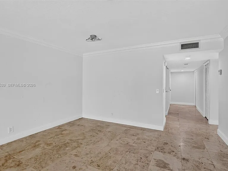 359 Lakeview Dr #102 — Photo 11