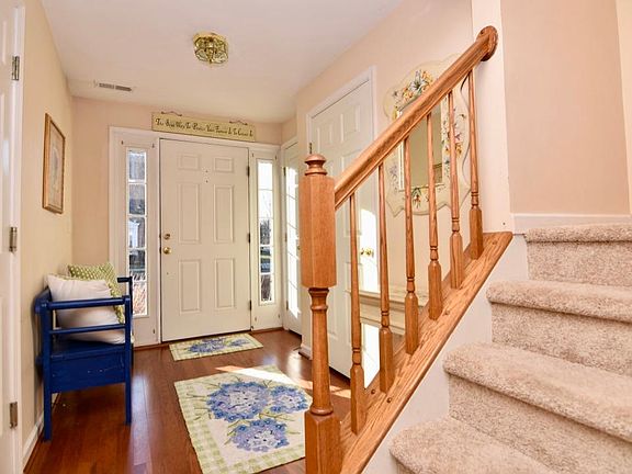 Light and airy entry