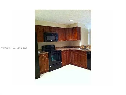 1621 Barcelona Way Photo 1
