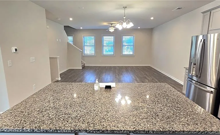 3608 Hidden Valley Cir — Photo 17