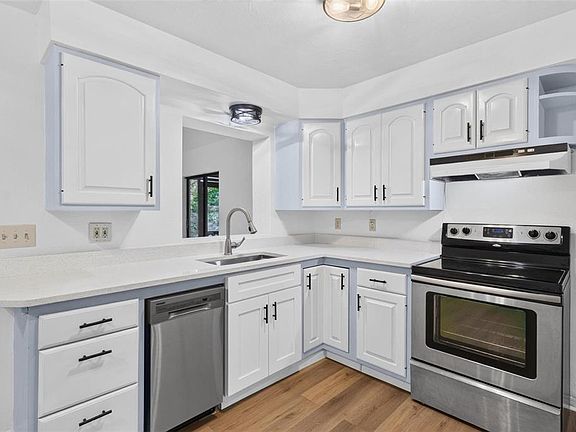 5th image of 508 2ND STREET SW