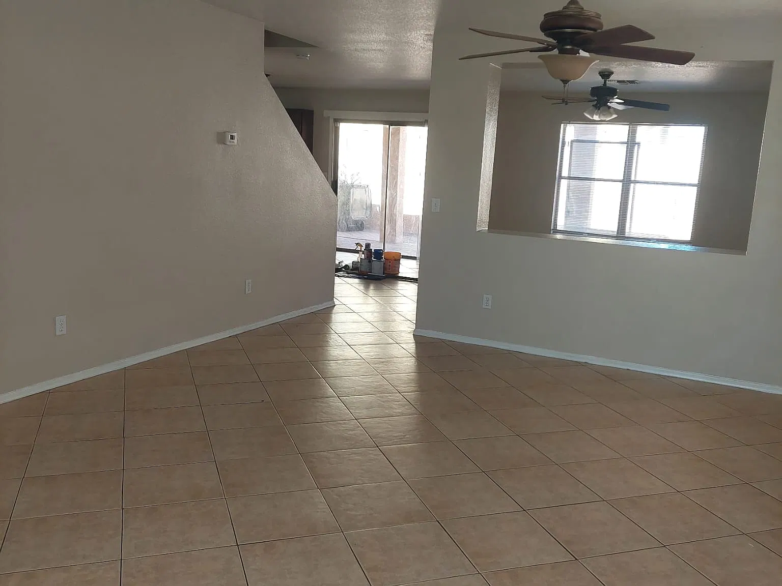 3 bed, 2200 sqft, $2,250 — Photo 2