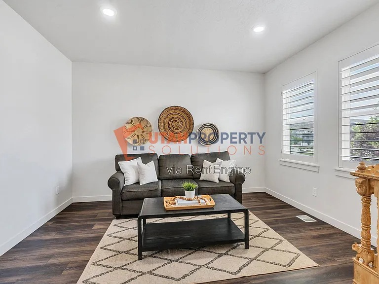 213 W Prickly Pear Dr — Photo 5