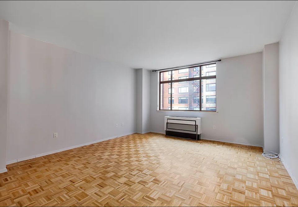 1st image of 350 Albany St
