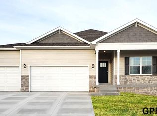 17605 Rose Lane Rd, Omaha, NE 68137