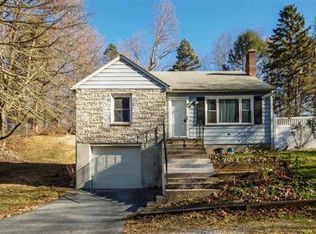 649 Bullfrog Valley Rd, Hummelstown, PA 17036
