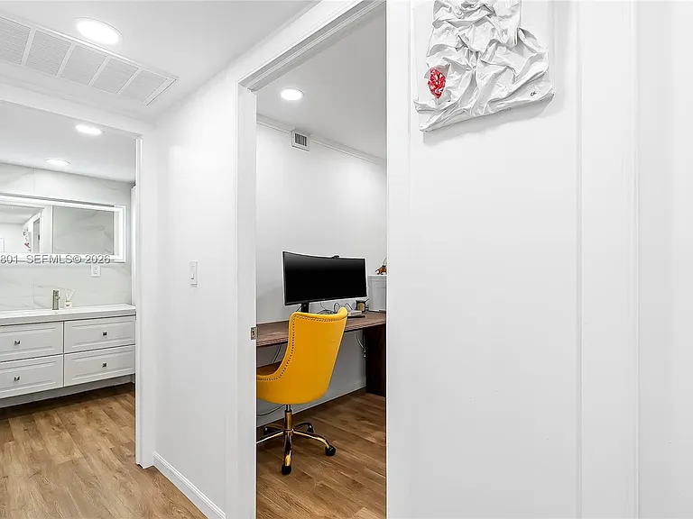 600 Three Islands Blvd #604 — Photo 34