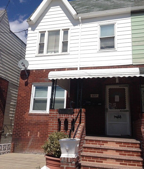 2nd image of 889 E 94th St