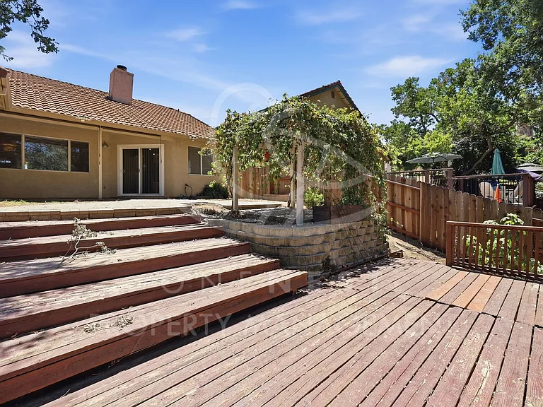 2545 Muirfield Dr — Photo 23