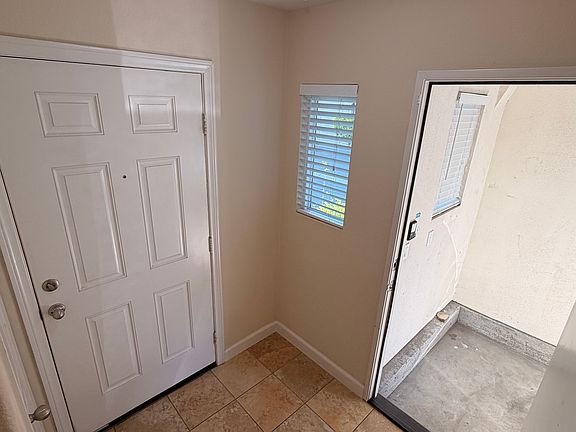 3rd image of 3542 Sandcastle Ln