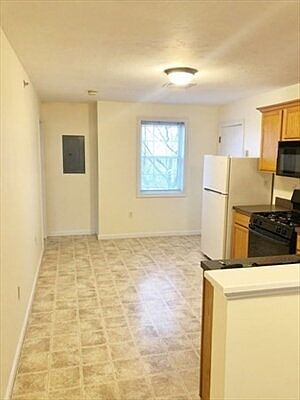 4th image of 415 Willard St APT 3
