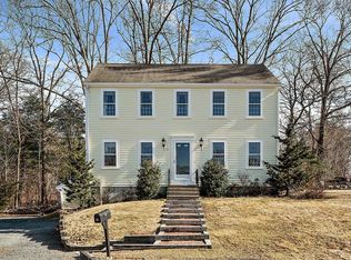 23 Bates Ln, Cohasset, MA 02025