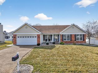 14 Augusta Downs Dr, Saint Peters, MO 63376