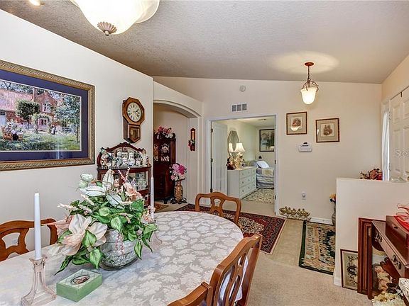 4th image of 816 Cypress Oak Cir