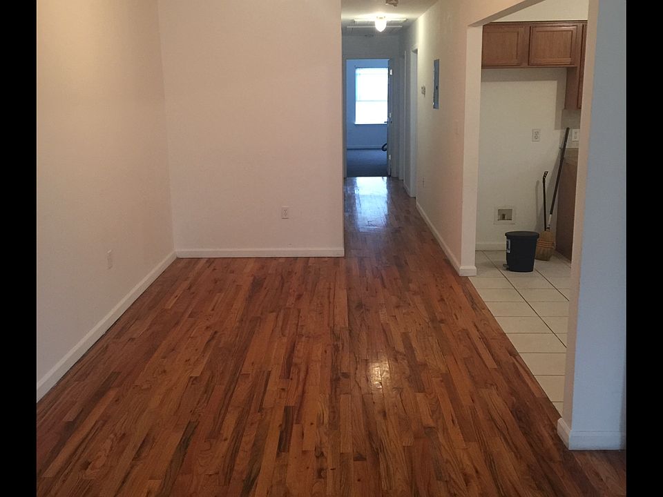 2nd image of 48 Tillinghast St