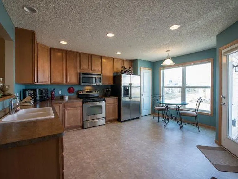 5146 French Dr N — Photo 2