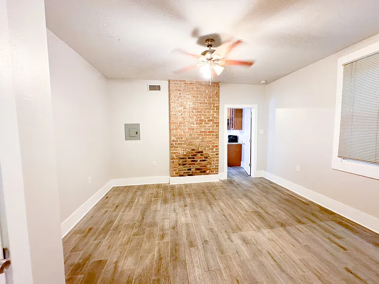 824 Independence St #B — Photo 14