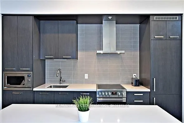 120 Bayview Ave #N106 — Photo 5