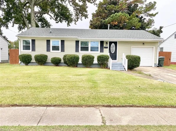 237 Canford Dr, Hampton, VA 23669
