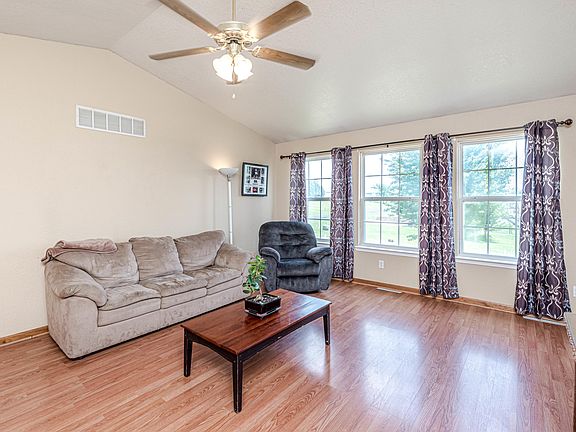 5th image of 9436 Tasha Ln