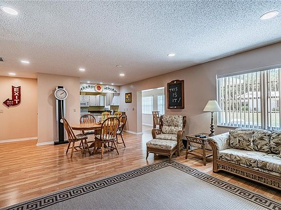 5th image of 2107 Hembury Pl #38