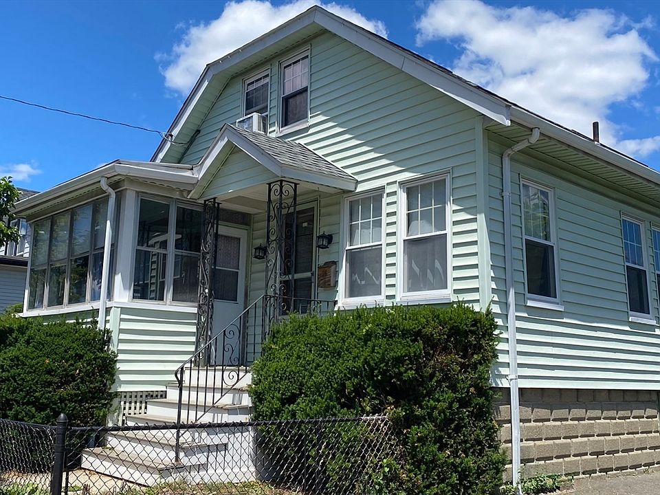 1st image of 16 Glenwood Ave